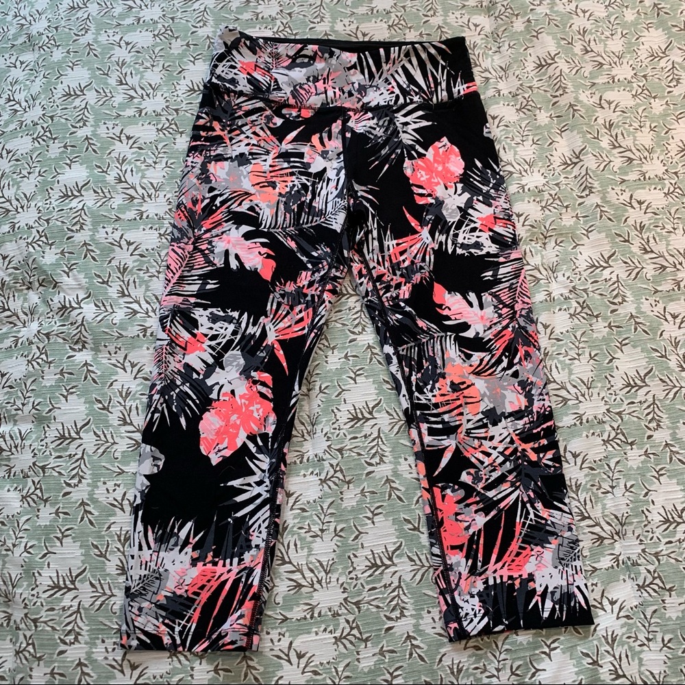 Calvin Klein Floral Printed Crop Leggings